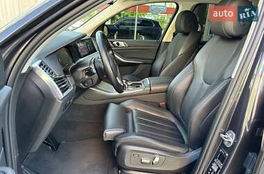 Позашляховик / Кросовер BMW X5 2019 в 