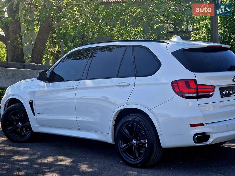 Позашляховик / Кросовер BMW X5 2015 в Миколаєві
