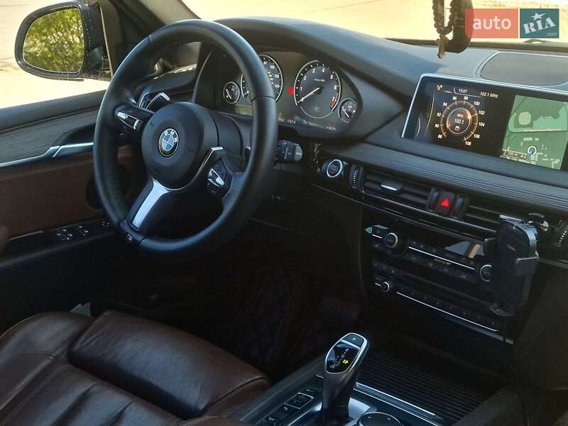 Позашляховик / Кросовер BMW X5 2015 в Миколаєві