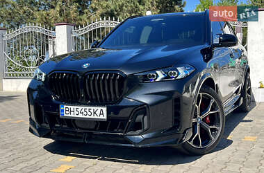 Позашляховик / Кросовер BMW X5 2022 в 