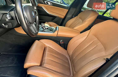 Позашляховик / Кросовер BMW X5 2022 в 