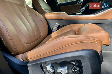 Позашляховик / Кросовер BMW X5 2022 в 