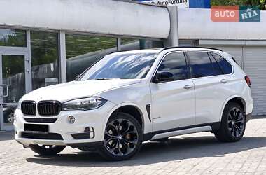 Позашляховик / Кросовер BMW X5 2015 в 
