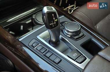 Позашляховик / Кросовер BMW X5 2015 в 