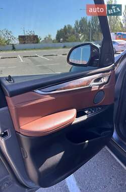 Внедорожник / Кроссовер BMW X5 2015 в 