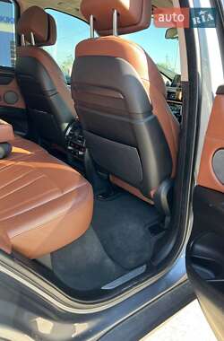 Внедорожник / Кроссовер BMW X5 2015 в 