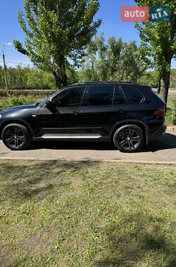 Позашляховик / Кросовер BMW X5 2009 в 