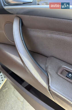 Позашляховик / Кросовер BMW X5 2009 в 