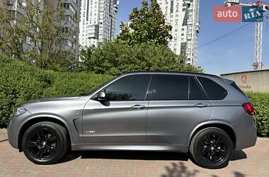 Позашляховик / Кросовер BMW X5 2017 в 