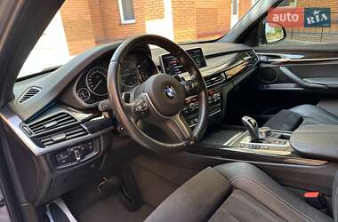 Позашляховик / Кросовер BMW X5 2017 в 