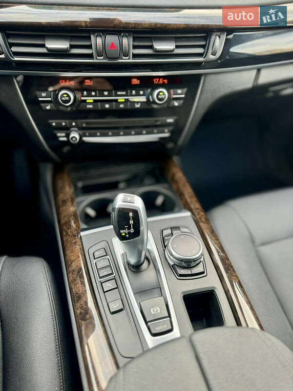 Позашляховик / Кросовер BMW X5 2015 в Львові