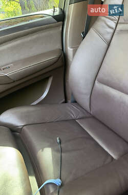 Позашляховик / Кросовер BMW X5 2009 в 