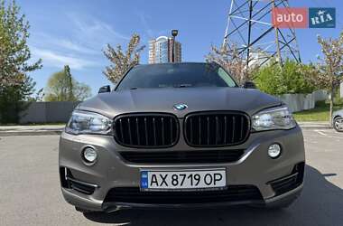 Позашляховик / Кросовер BMW X5 2013 в 