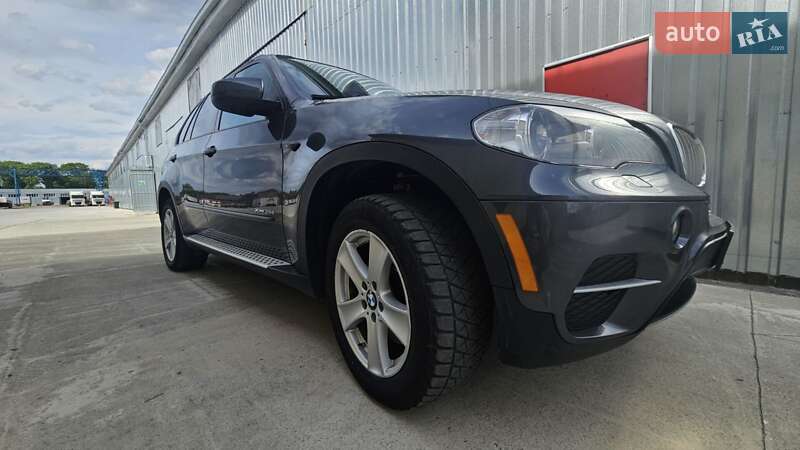 Внедорожник / Кроссовер BMW X5 2012 в Полтаве