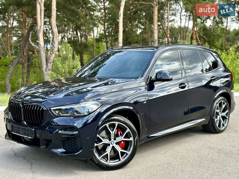 Внедорожник / Кроссовер BMW X5 2022 в Киеве
