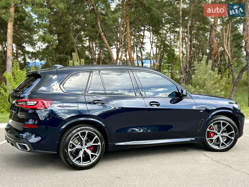 Внедорожник / Кроссовер BMW X5 2022 в Киеве