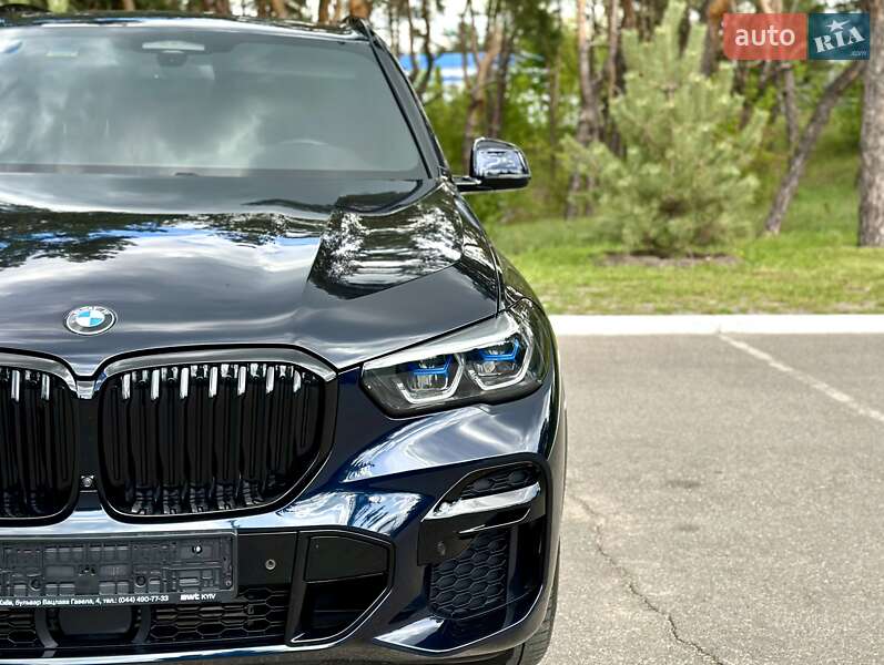 Внедорожник / Кроссовер BMW X5 2022 в Киеве