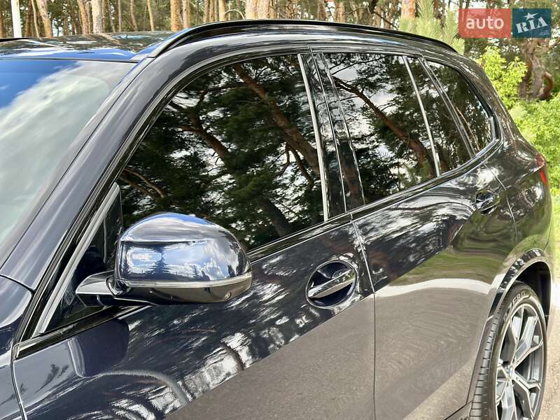 Внедорожник / Кроссовер BMW X5 2022 в Киеве