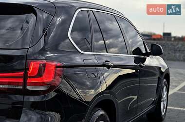 Позашляховик / Кросовер BMW X5 2015 в 