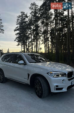 Позашляховик / Кросовер BMW X5 2015 в 