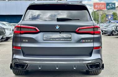 Позашляховик / Кросовер BMW X5 2019 в 