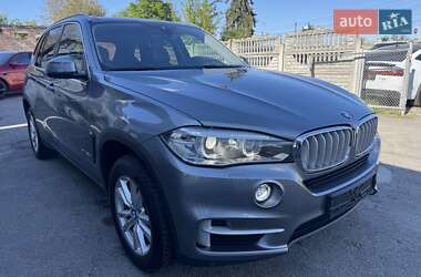 Позашляховик / Кросовер BMW X5 2015 в 