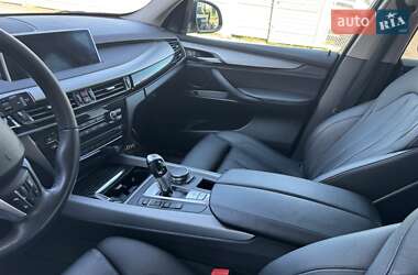 Позашляховик / Кросовер BMW X5 2015 в 
