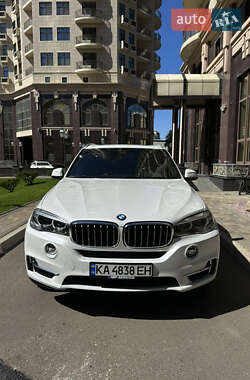 Внедорожник / Кроссовер BMW X5 2018 в 