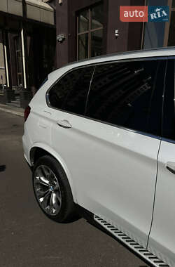 Внедорожник / Кроссовер BMW X5 2018 в 