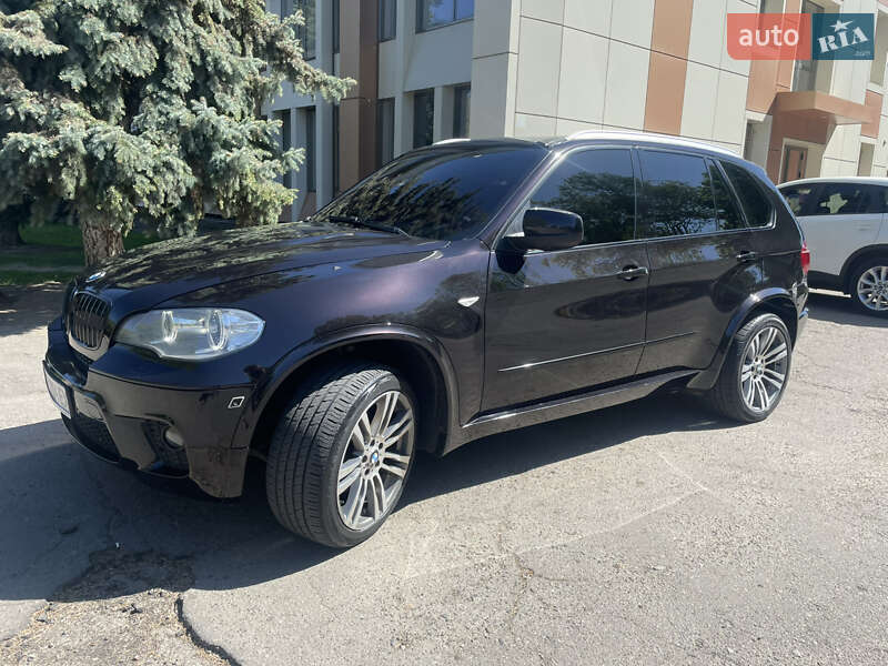 Позашляховик / Кросовер BMW X5 2012 в 