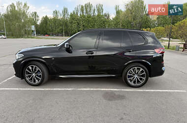 Позашляховик / Кросовер BMW X5 2021 в 