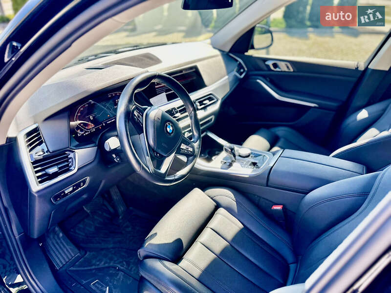 Внедорожник / Кроссовер BMW X5 2021 в Харькове