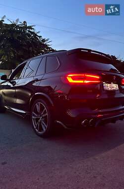 Внедорожник / Кроссовер BMW X5 2018 в 