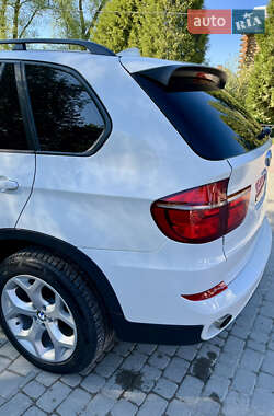 Внедорожник / Кроссовер BMW X5 2011 в 