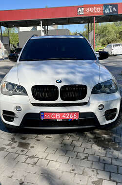 Внедорожник / Кроссовер BMW X5 2011 в 
