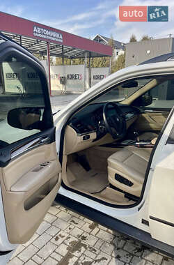 Внедорожник / Кроссовер BMW X5 2011 в 