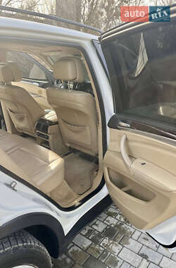 Внедорожник / Кроссовер BMW X5 2011 в 