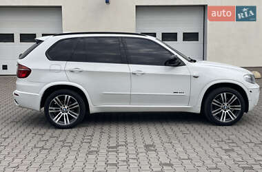 Позашляховик / Кросовер BMW X5 2012 в 