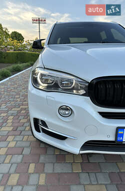 Позашляховик / Кросовер BMW X5 2013 в 