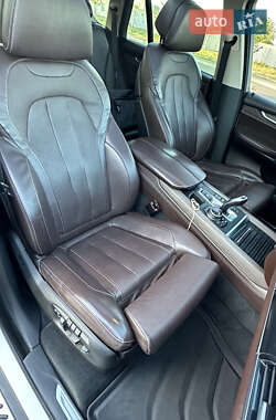 Позашляховик / Кросовер BMW X5 2013 в 