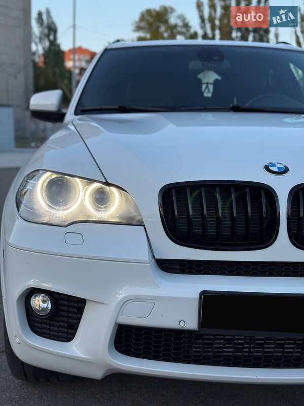 Позашляховик / Кросовер BMW X5 2011 в Миколаєві