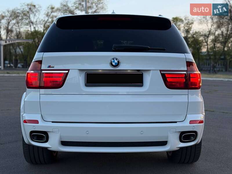 Позашляховик / Кросовер BMW X5 2011 в Миколаєві