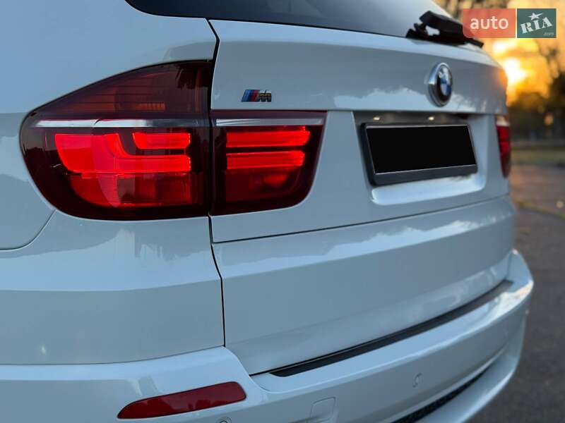 Позашляховик / Кросовер BMW X5 2011 в Миколаєві