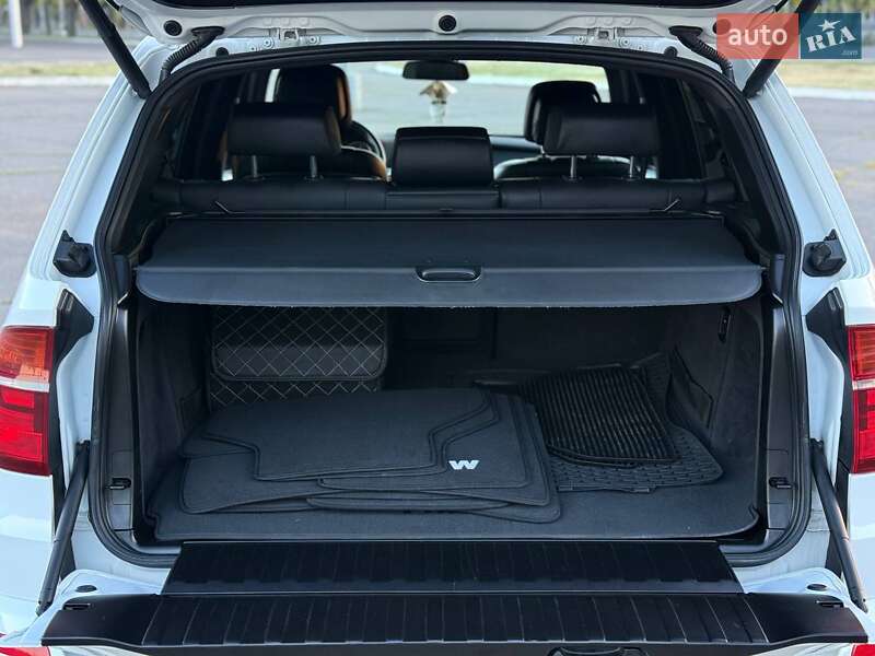 Позашляховик / Кросовер BMW X5 2011 в Миколаєві