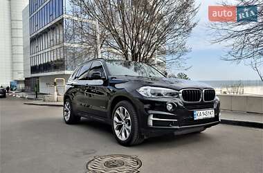 Позашляховик / Кросовер BMW X5 2015 в 