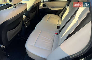 Позашляховик / Кросовер BMW X5 2011 в 