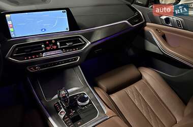Позашляховик / Кросовер BMW X5 2021 в 