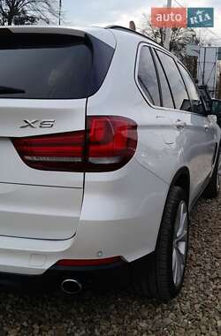 Позашляховик / Кросовер BMW X5 2015 в 