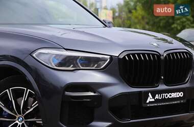 Позашляховик / Кросовер BMW X5 2021 в 
