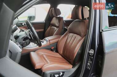 Позашляховик / Кросовер BMW X5 2021 в 